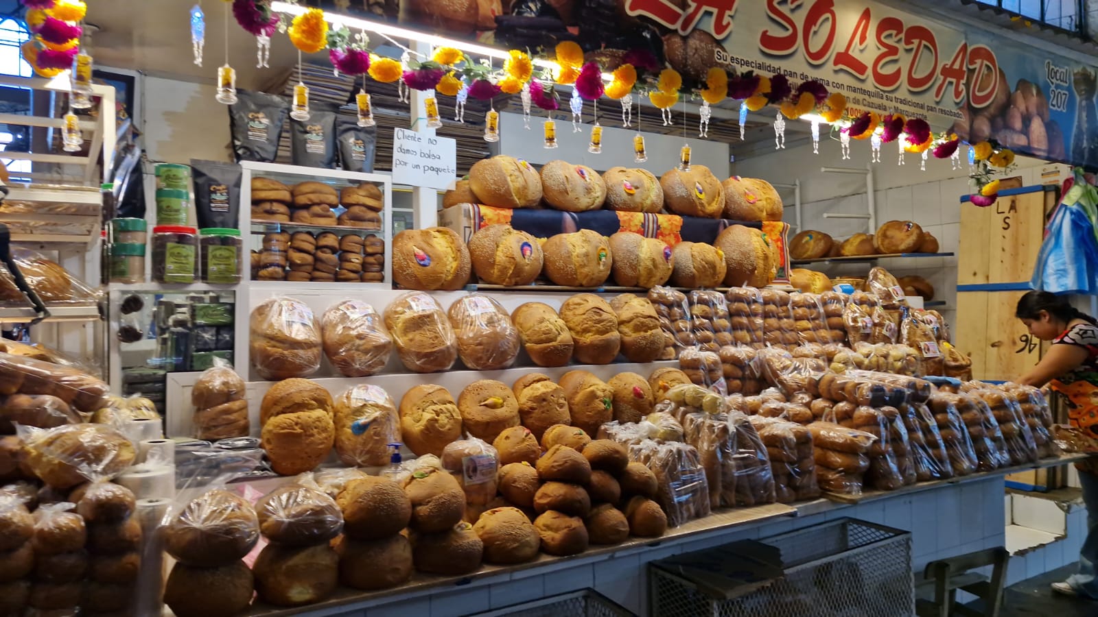 Comerciantes del Mercado 20 de Noviembre esperan beneficiarse por la llegada de turistas