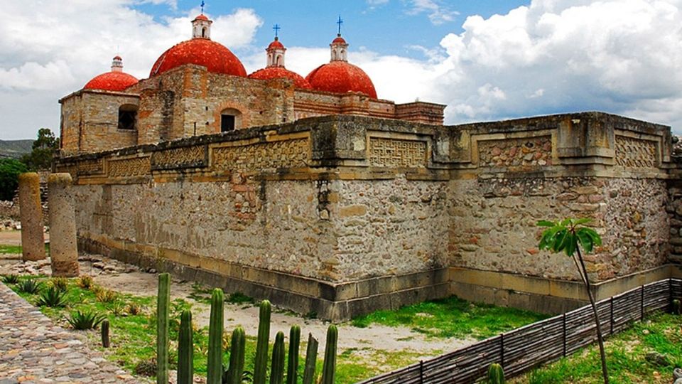 Descubre San Pablo Villa de Mitla, el pueblo mágico oaxaqueño que enamora en otoño