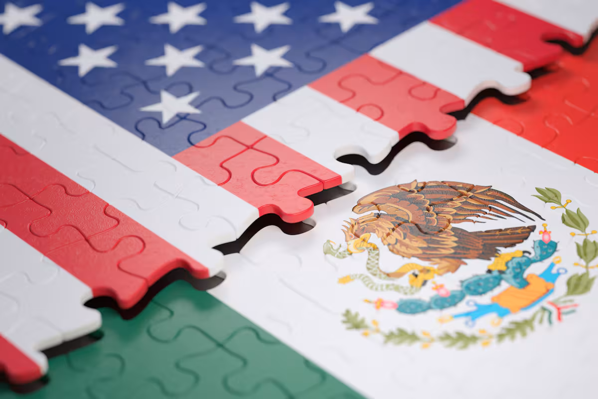 Lanzan México y EU inédito plan contra tráfico de armas en frontera