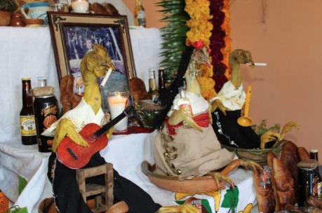 Elabora comunidad chinanteca altares que representan el universo en Todos Santos