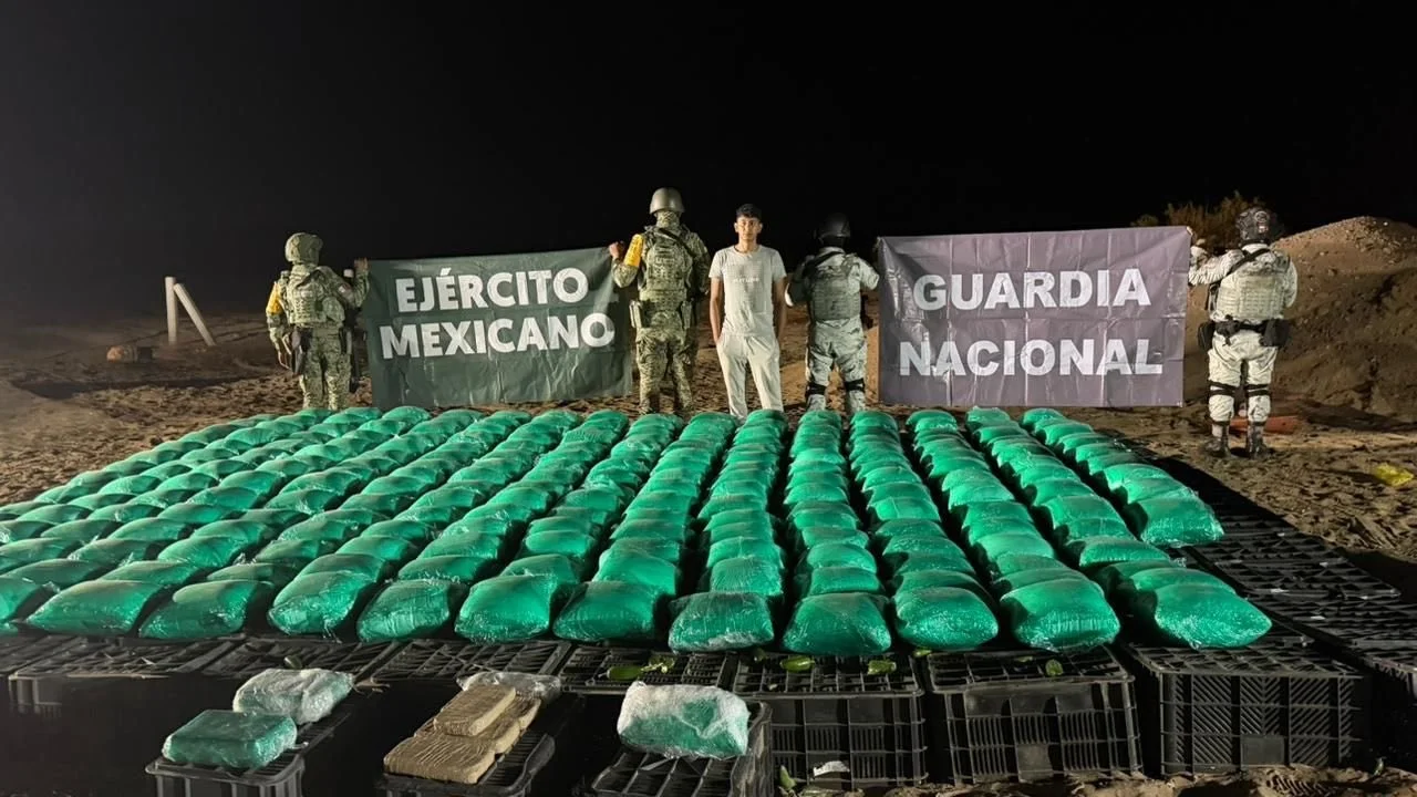 Aseguran tonelada de droga camuflada en cajas de chiles en frontera de Sonora