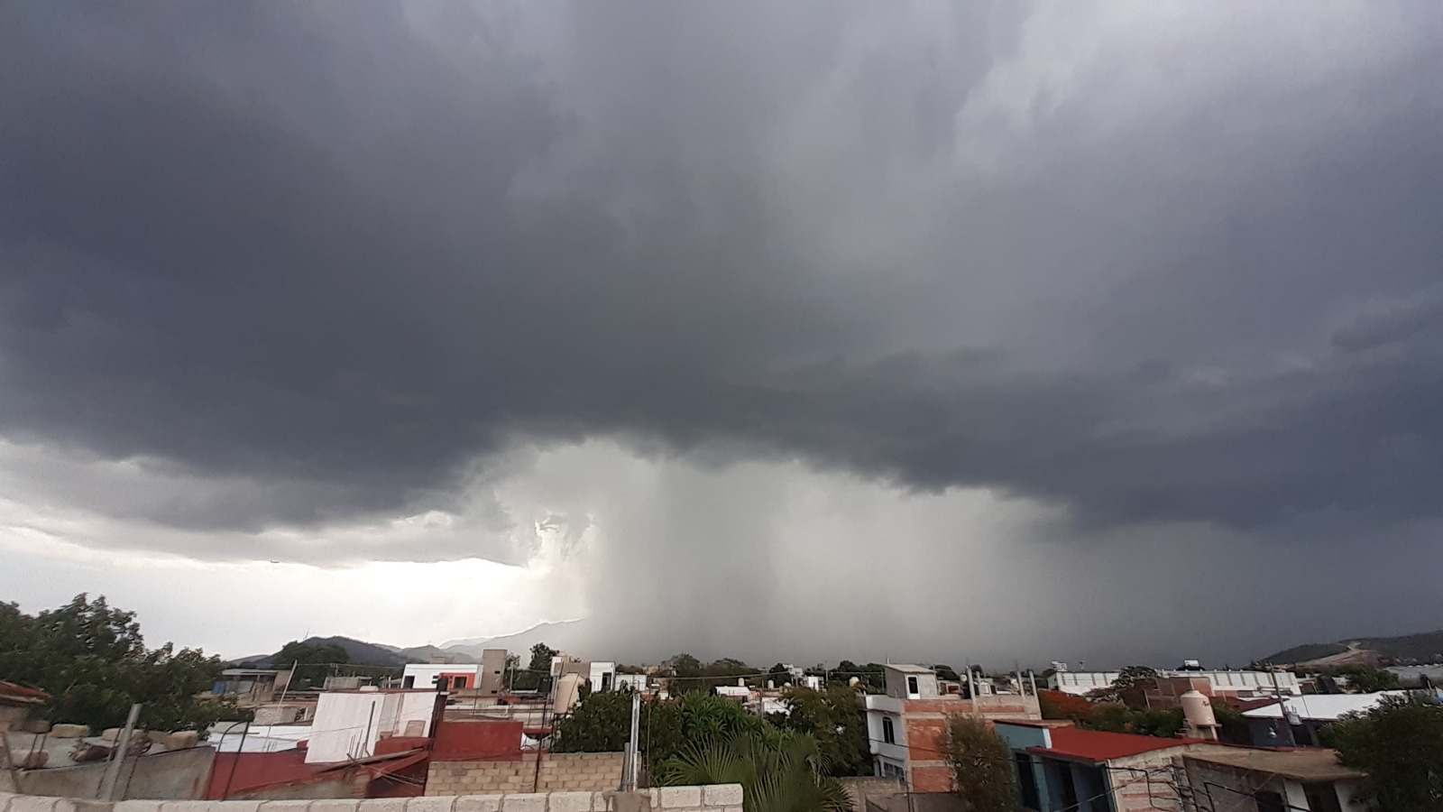 Pide CEPCyGR activar Consejos Municipales de Protección Civil y planes de contingencia por lluvias en Oaxaca