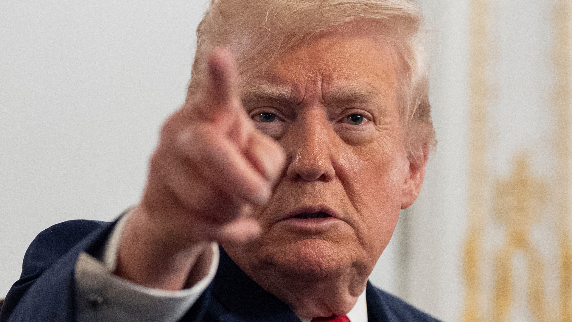 Anuncia Trump pausa permanente a migración de países del Tercer Mundo