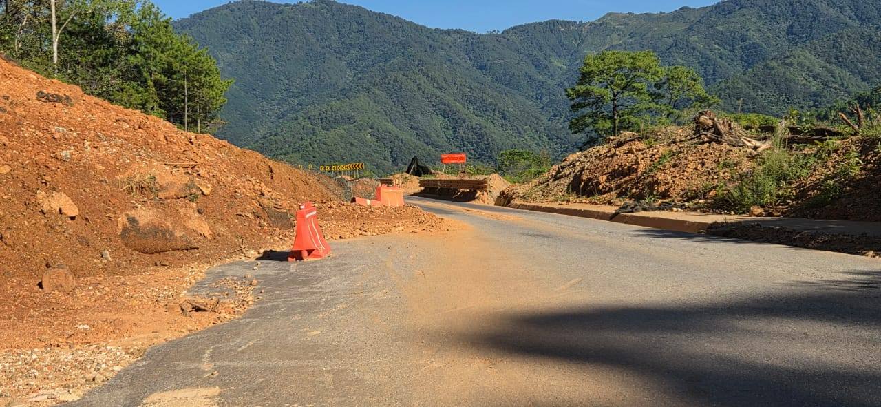 Usuarios denuncian riesgos y fallas en la pista Barranca Larga – Ventanilla