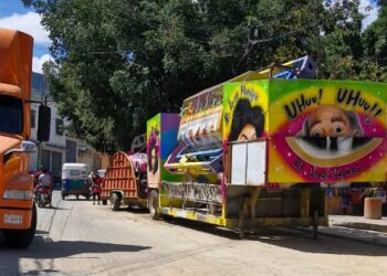 Terror vecinal ante posible instalación de juegos mecánicos en San Martín Mexicapam
