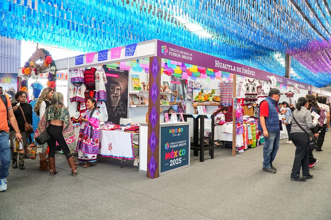 Inaugura Sectur Estatal stand de Oaxaca en el Tianguis Nacional de Pueblos Mágicos 2025