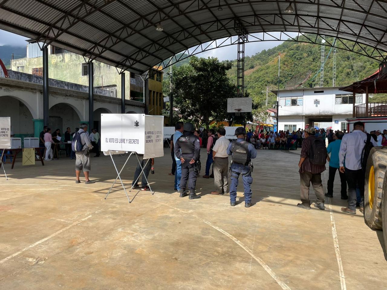 En paz elige Santigo Amoltepec a sus autoridades municipales, y avanzan las asambleas electivas previstas para este fin de semana