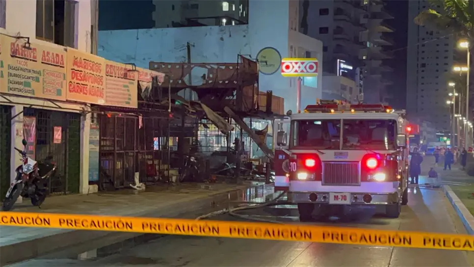 Explota taquería en Mazatlán y deja tres personas fallecidas y una mujer desaparecida
