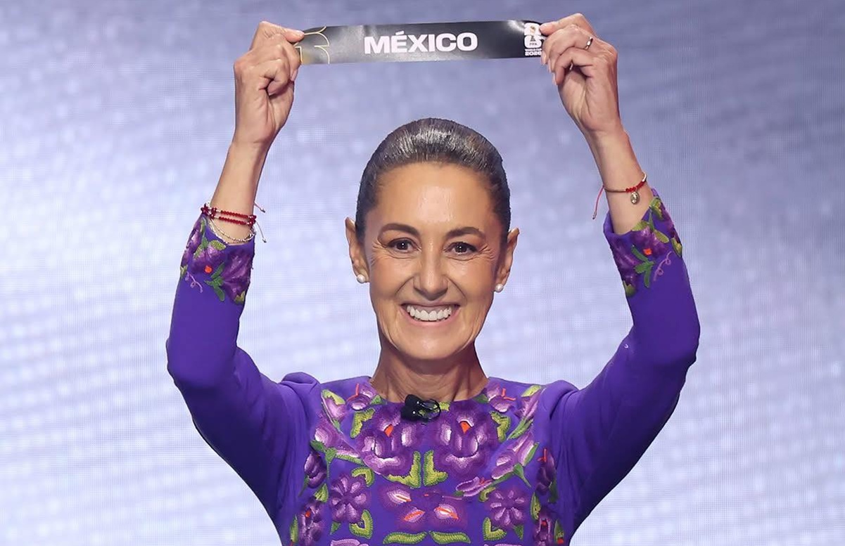 Destaca el bordado istmeño en el vestido de Sheinbaum durante el sorteo del Mundial 2026