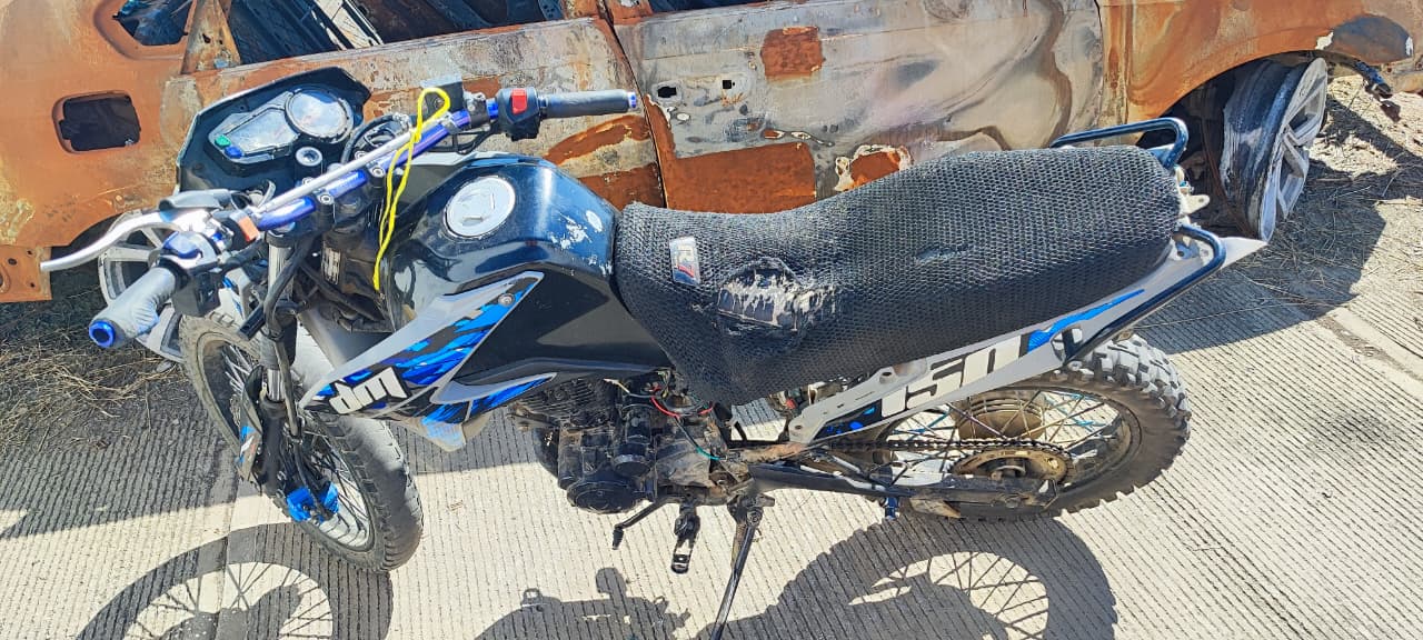 Aseguran motocicleta en que viajaban autores materiales de homicidio cometido en alcoholímetro de San Jacinto Amilpas: Fiscalía de Oaxaca