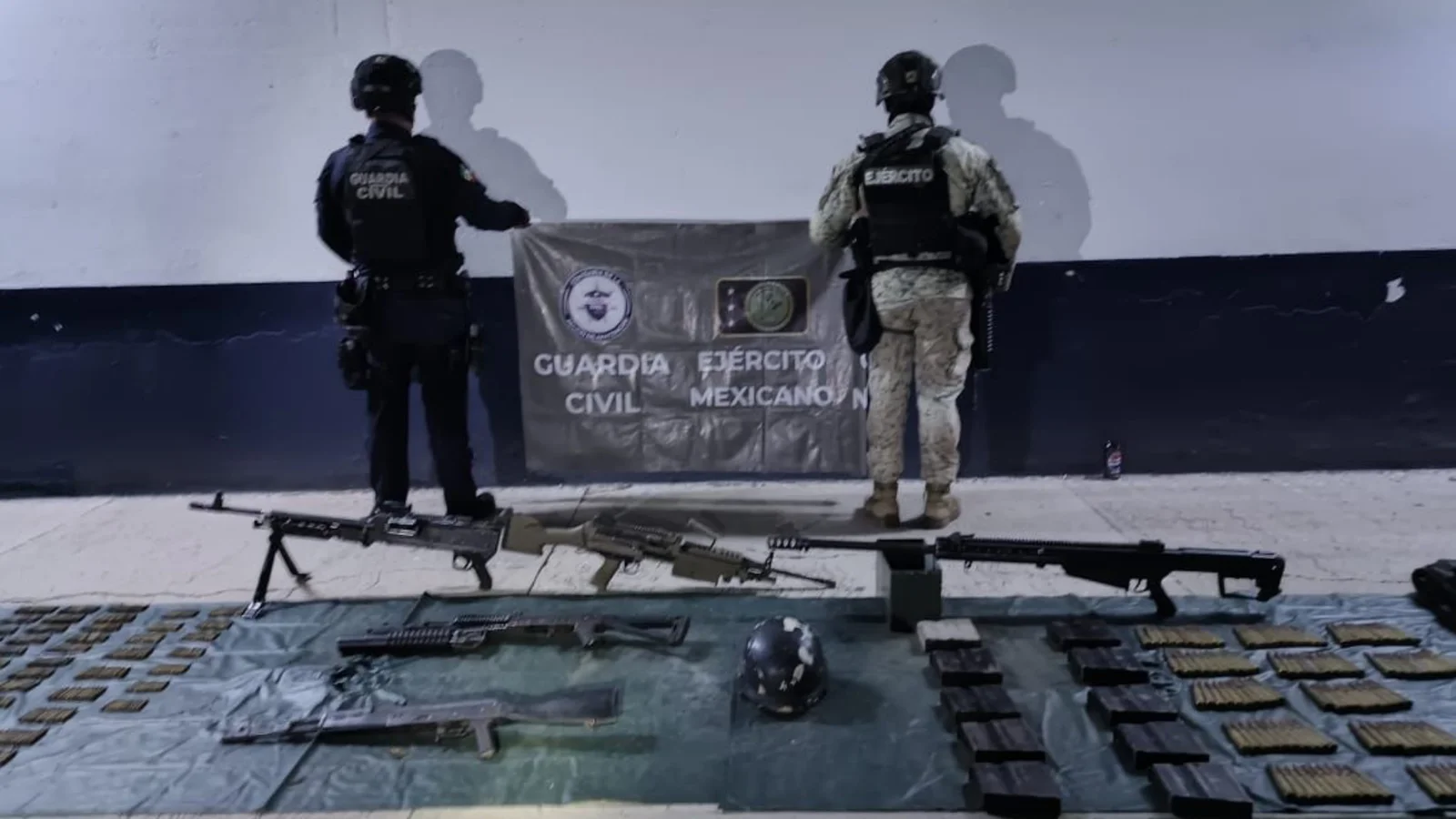 Decomisan fuerzas federales arsenal y drogas en Juchitán