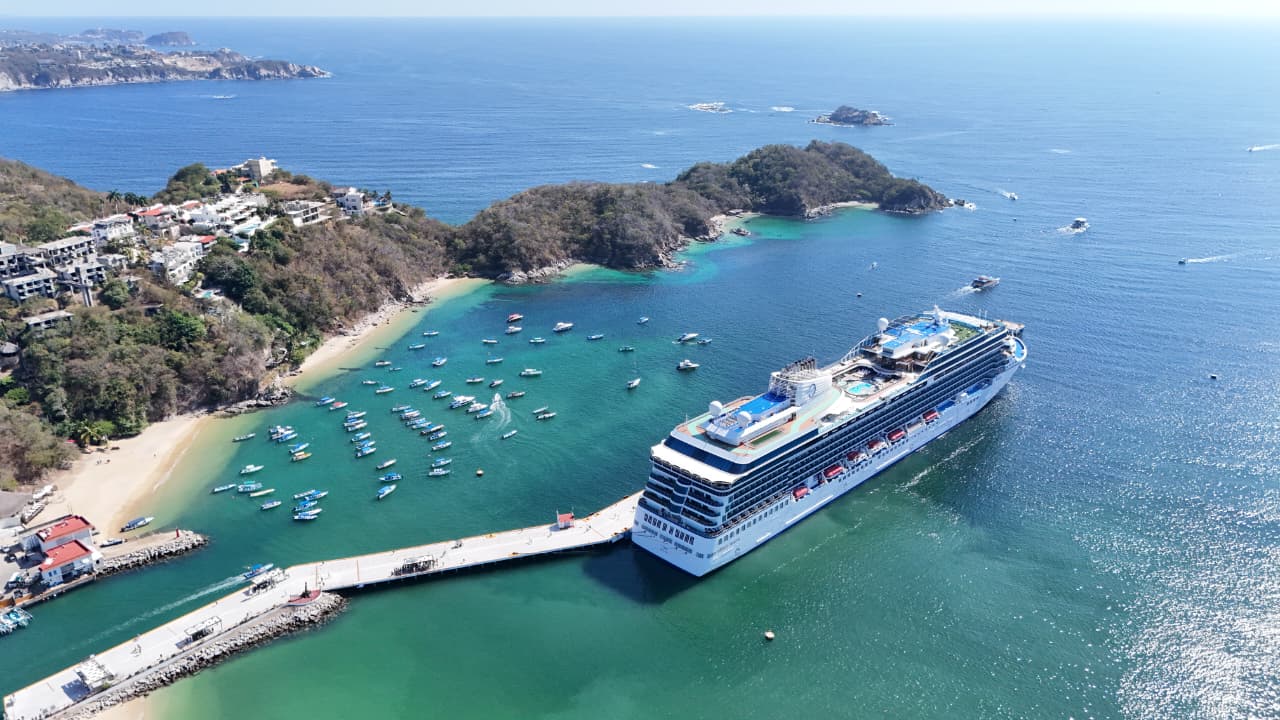 Estima Sectur Oaxaca derrama de 1.3 mdp con arribo de crucero Oceanía Vista a Huatulco