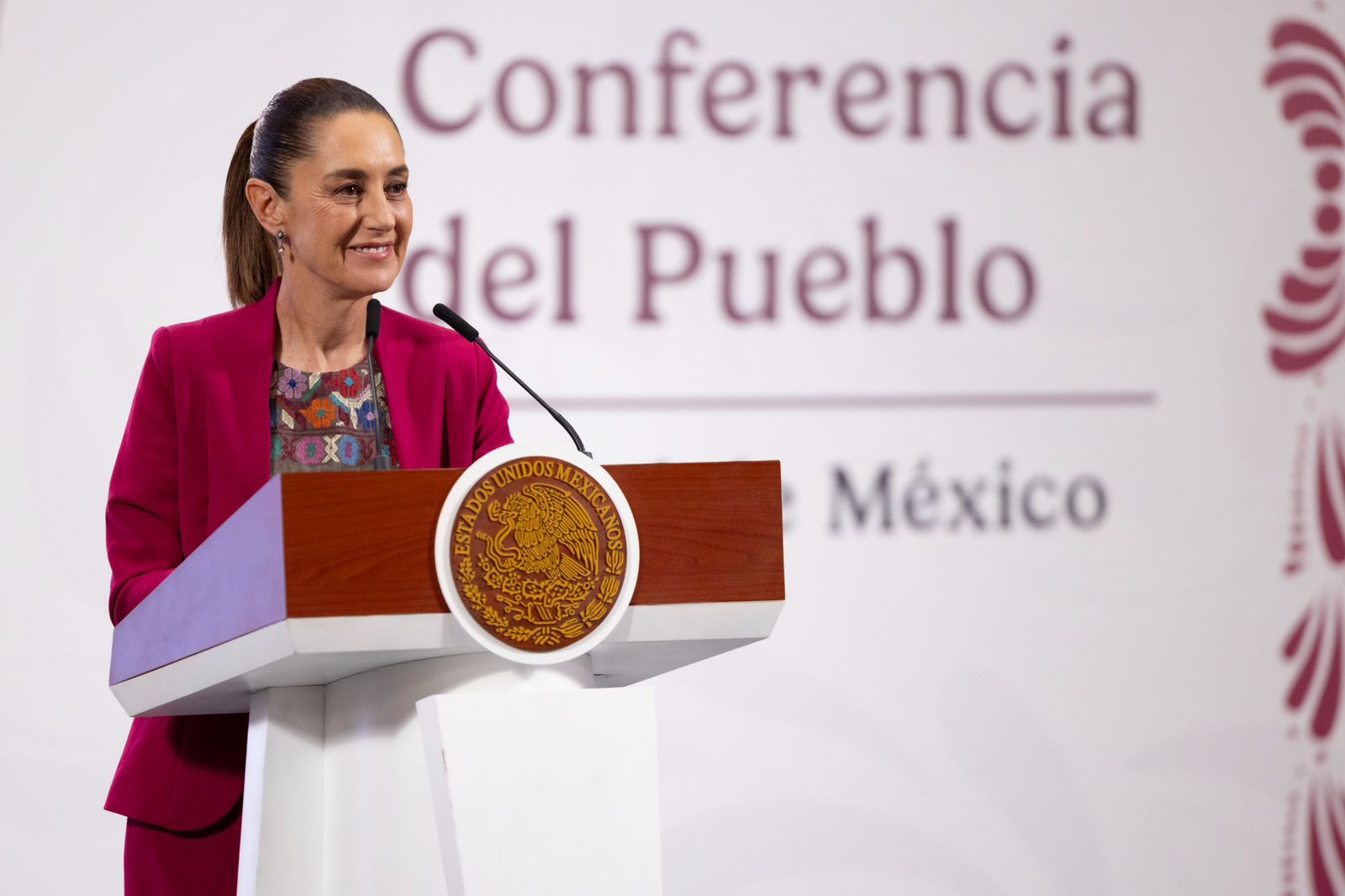 Presidenta Claudia Sheinbaum fue reconocida por sus políticas en el cuidado del agua, su estilo personal y como una de las personas más influyentes del mundo