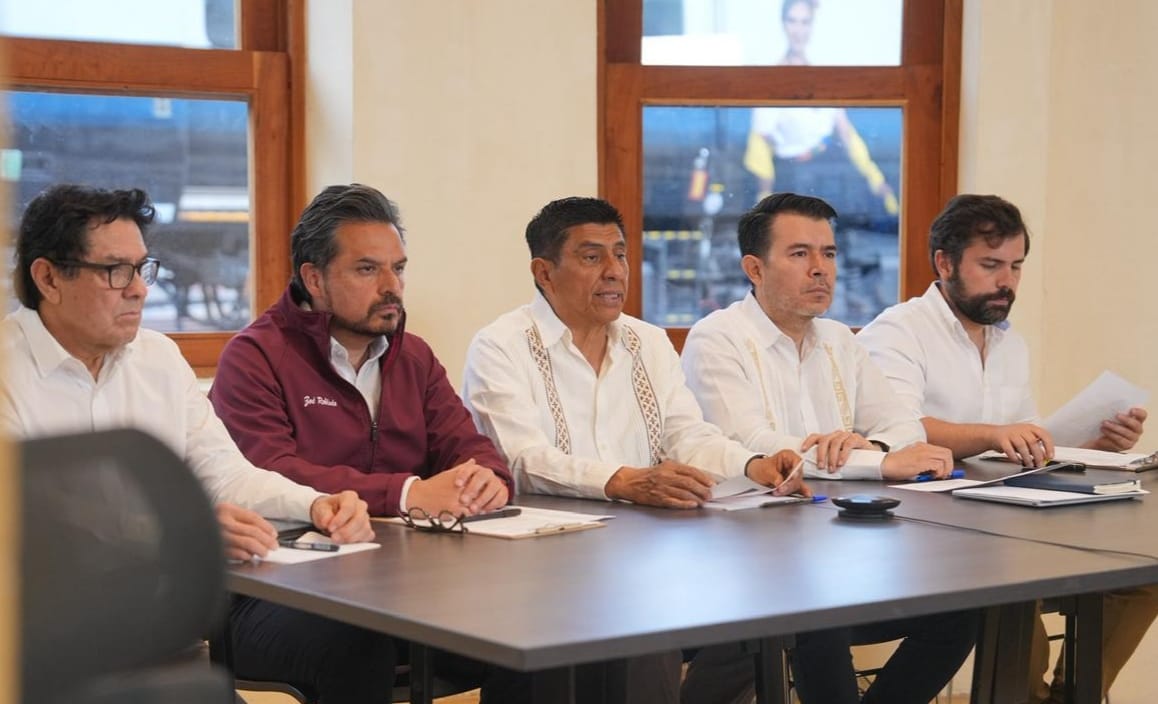 Agradece Salomón Jara apoyo de la Presidenta Claudia Sheinbaum a víctimas del descarrilamiento del Tren Interoceánico