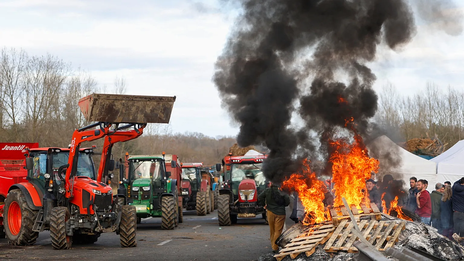Agricultores europeos protestan contra acuerdo Mercosur-UE