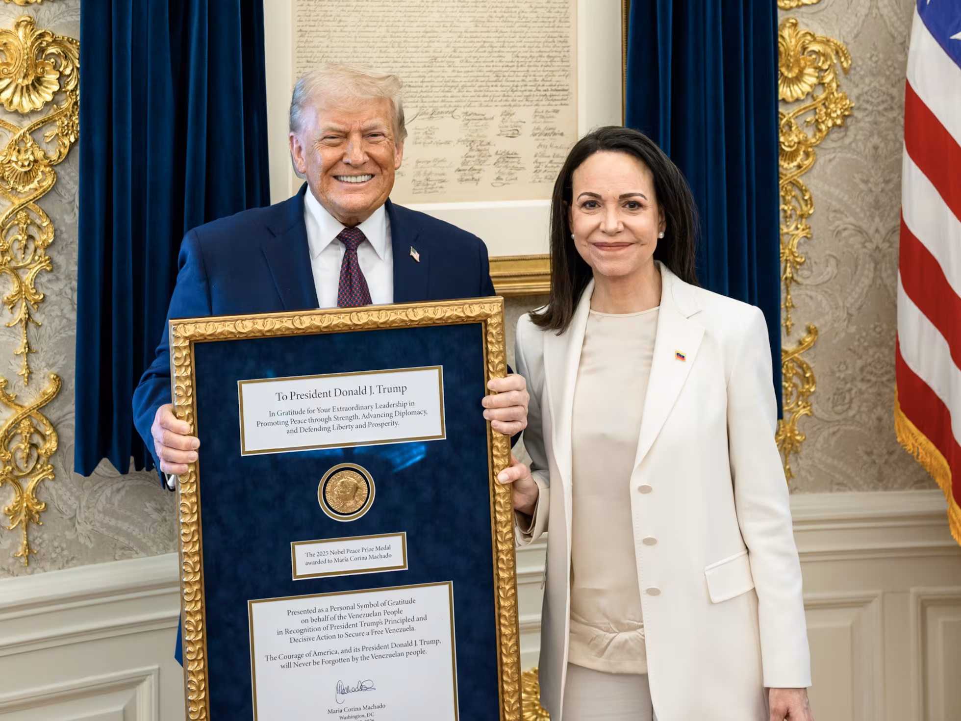 María Corina Machado entregó su medalla del Premio Nobel de la Paz al presidente Donald Trump