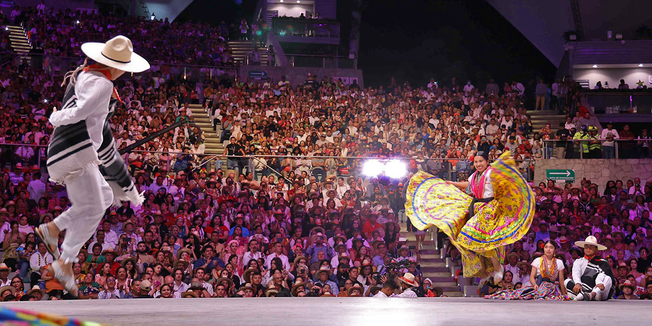 Cierra concurso para seleccionar imagen oficial de la Guelaguetza 2026