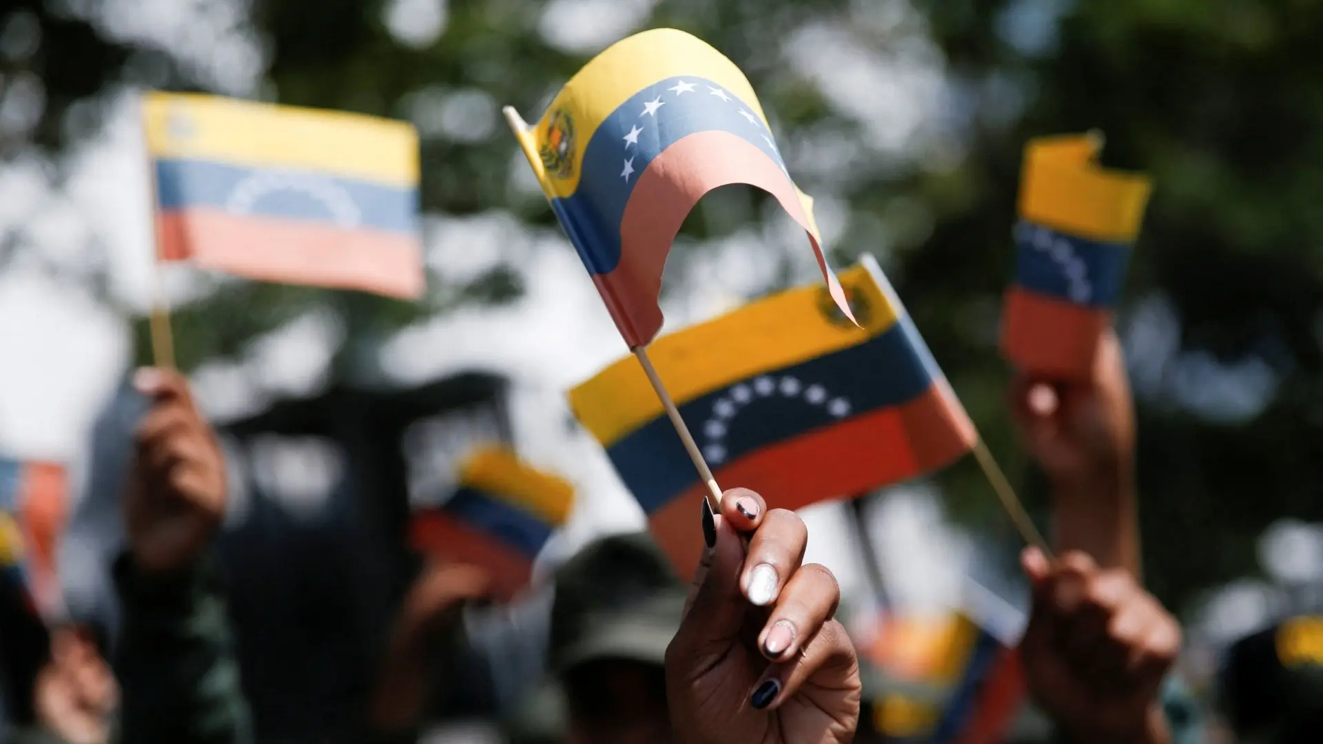 Libera Venezuela a numerosos detenidos venezolanos y extranjeros