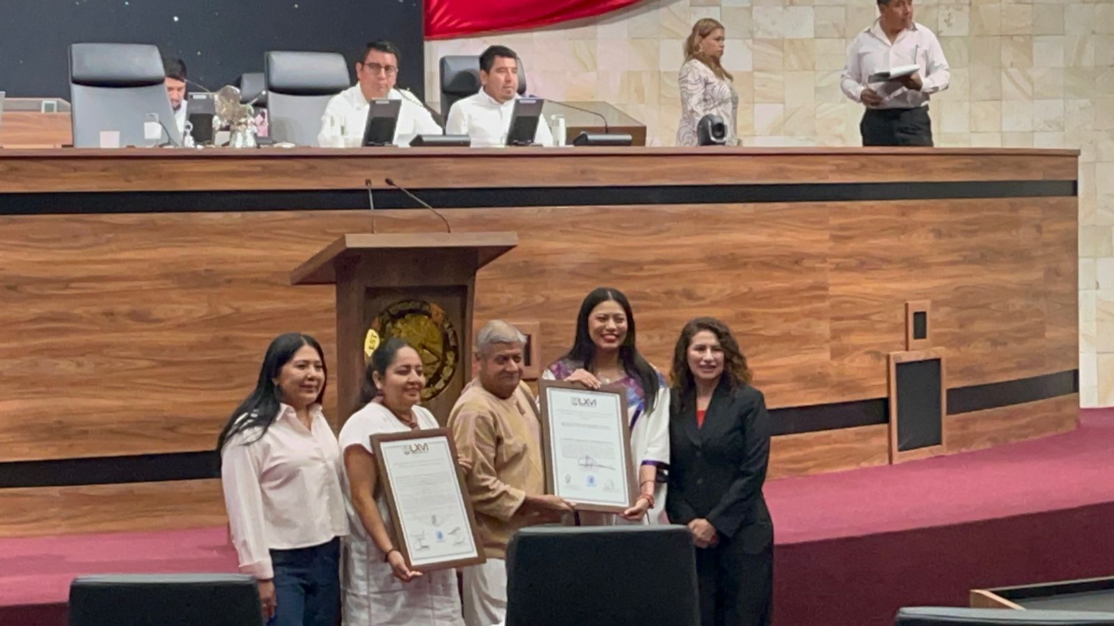 Reconoce Congreso del Estado a Pinotepa de Don Luis como “Pueblo Púrpura” y a tintoreros tradicionales