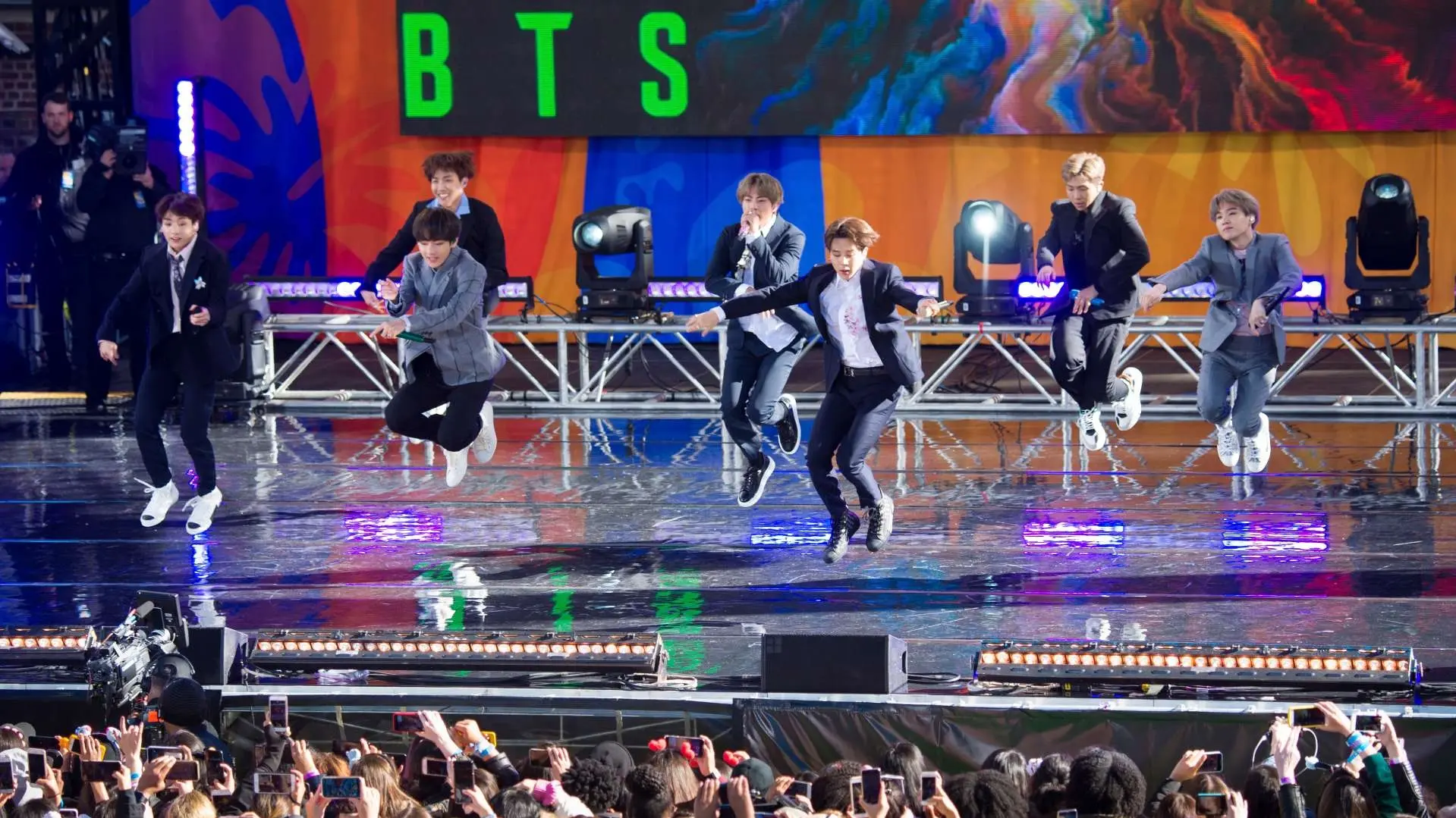 Cambian fechas y horarios de preventa para conciertos de BTS en CDMX