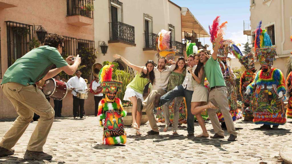 México recibe 15.6% más turistas internacionales en noviembre
