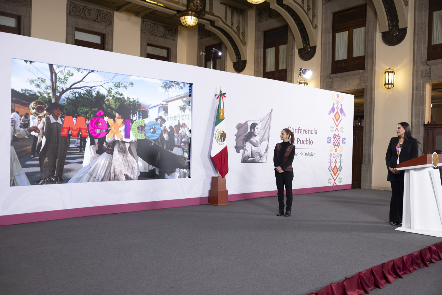 La titular de Sectur resalta récord turístico de México en 2025