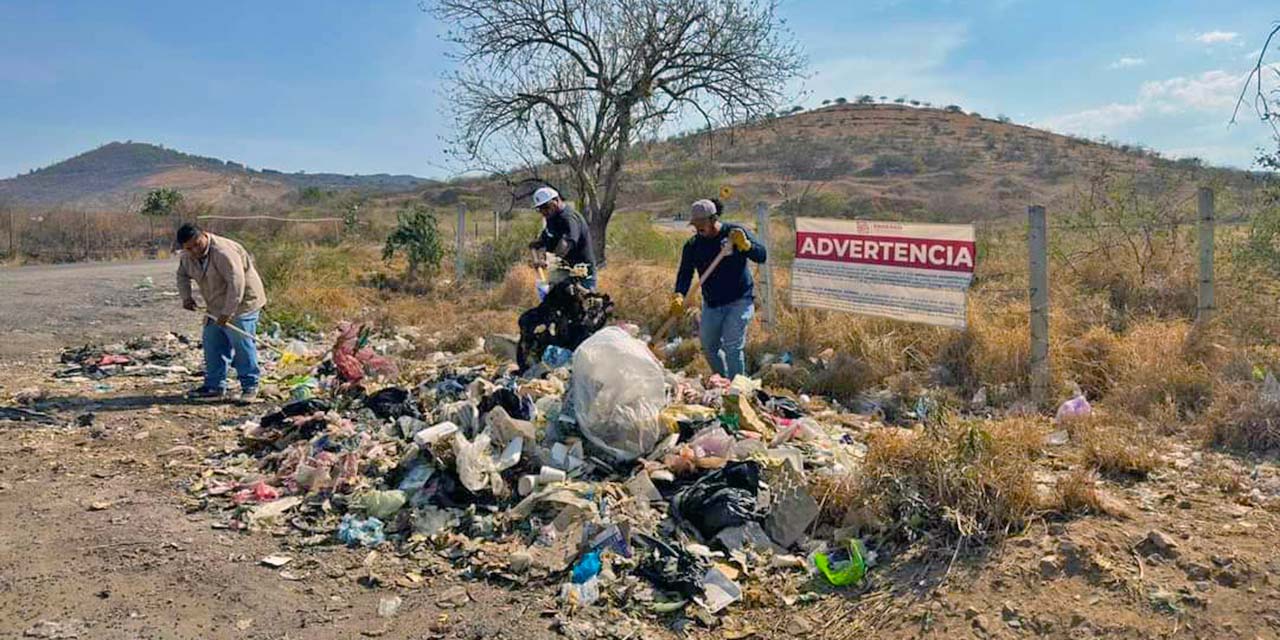 Denuncian vecinos abandono constante de basura en Monte Albán