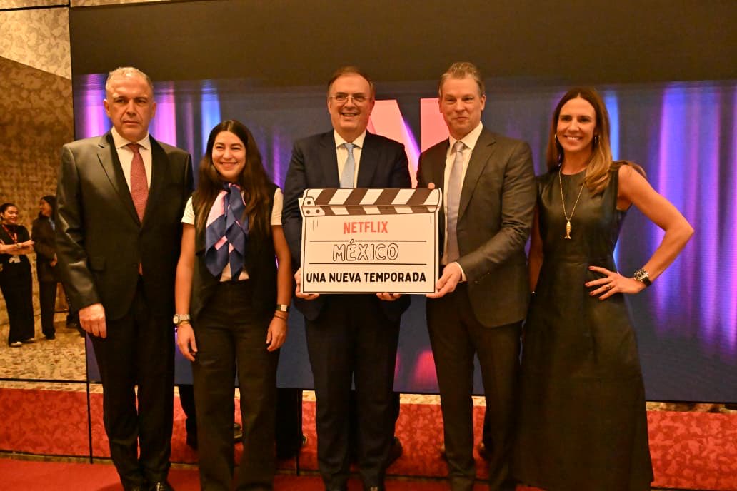 Marcelo Ebrard recibió a directivos de Netflix y resaltó el potencial de la industria audiovisual mexicana