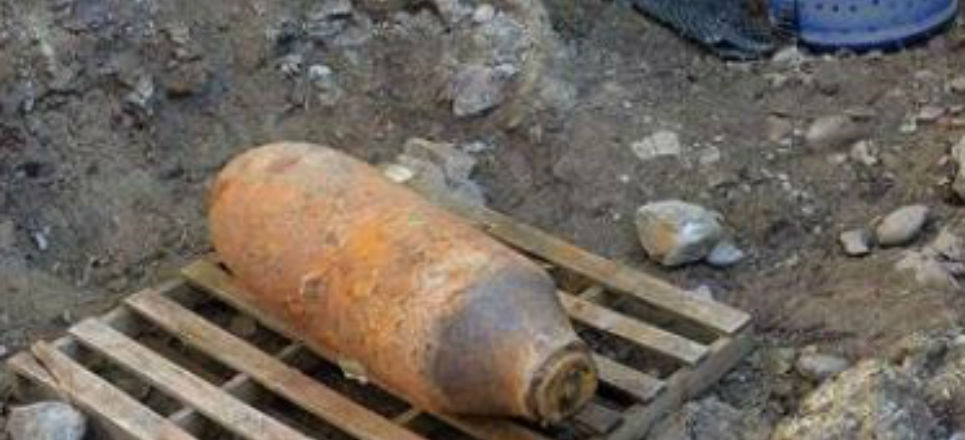 Desactiva policía italiana artefacto explosivo de la Segunda Guerra Mundial en sede olímpica