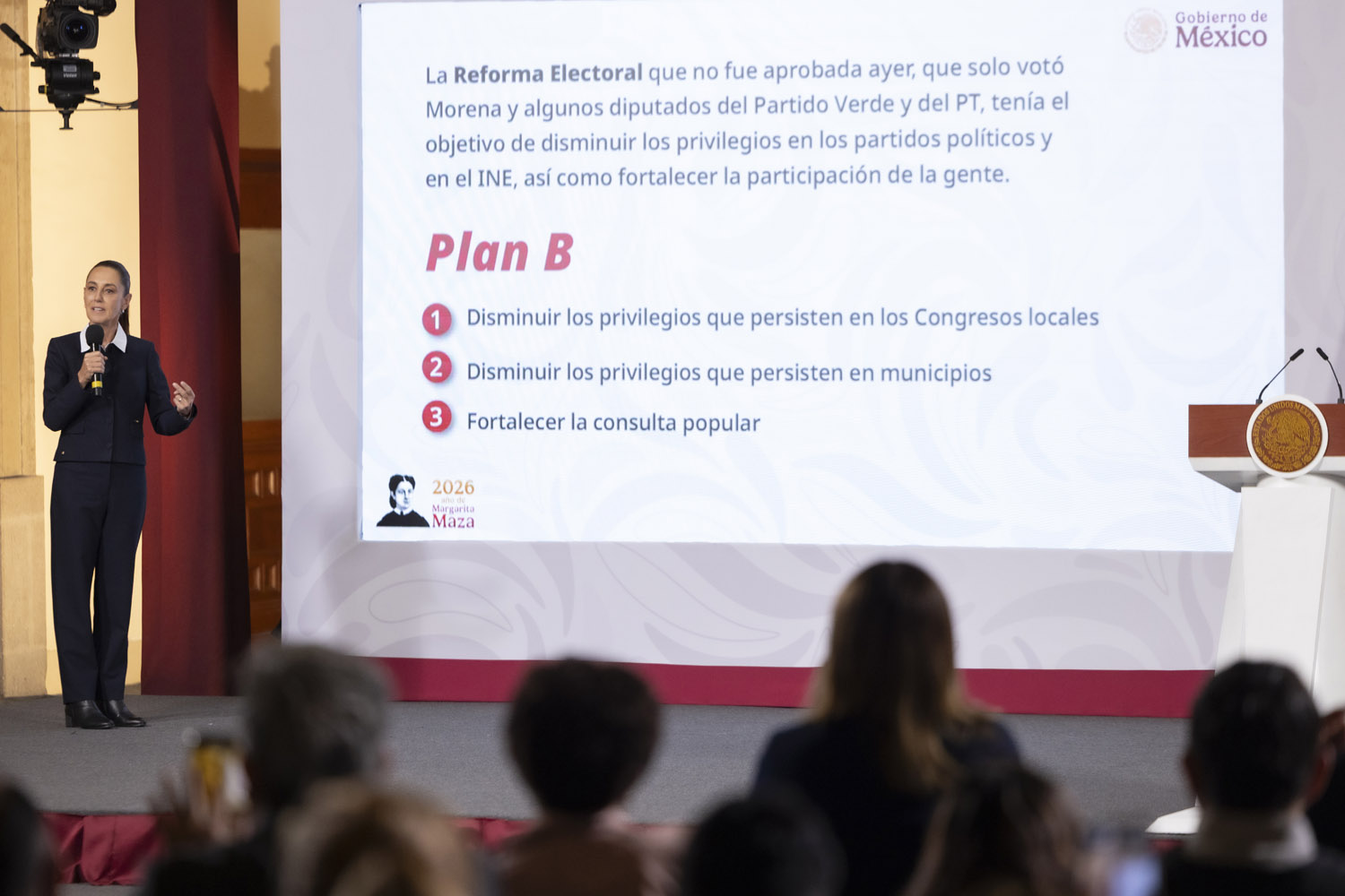 Sin reforma electoral, va Plan B: Sheinbaum plantea recorte al gasto político y más poder para la ciudadanía