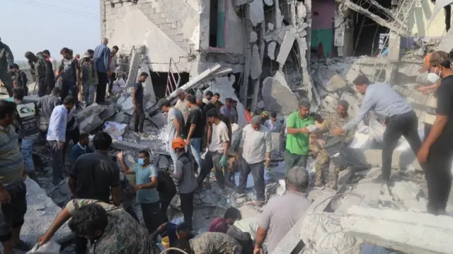 Investigación vincula a Estados Unidos con ataque mortal a escuela iraní