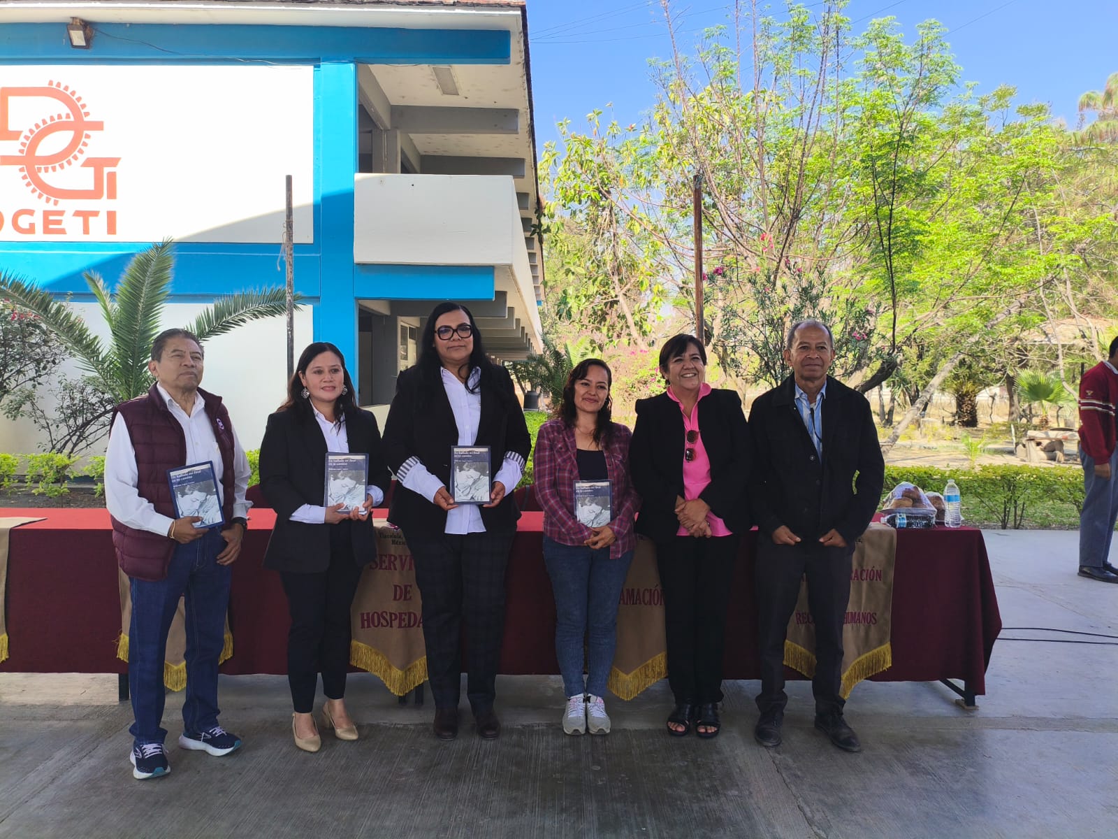 CETis 124 rinde homenaje póstumo a Wilfrido López