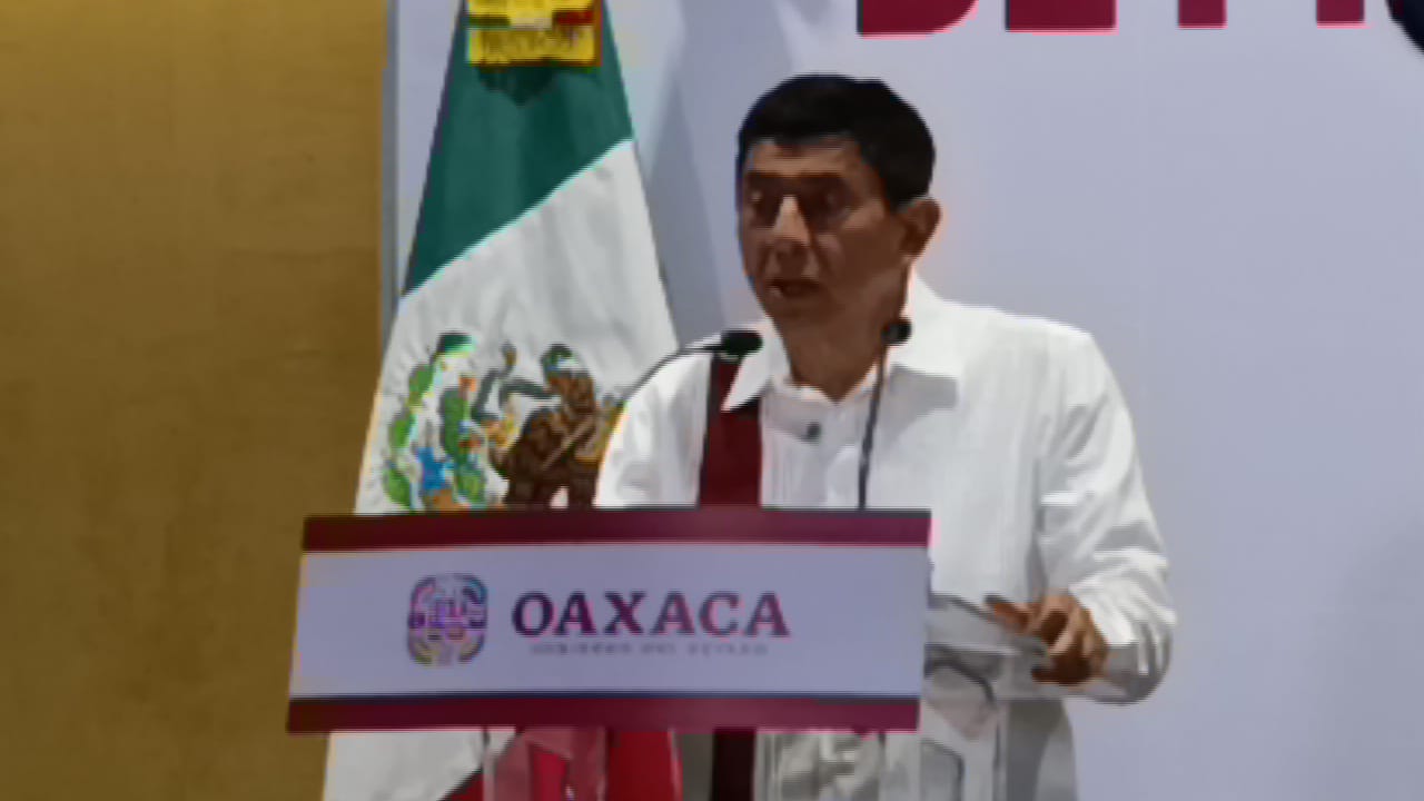 Promete Salomón Jara justicia tras asesinatos en Juchitán