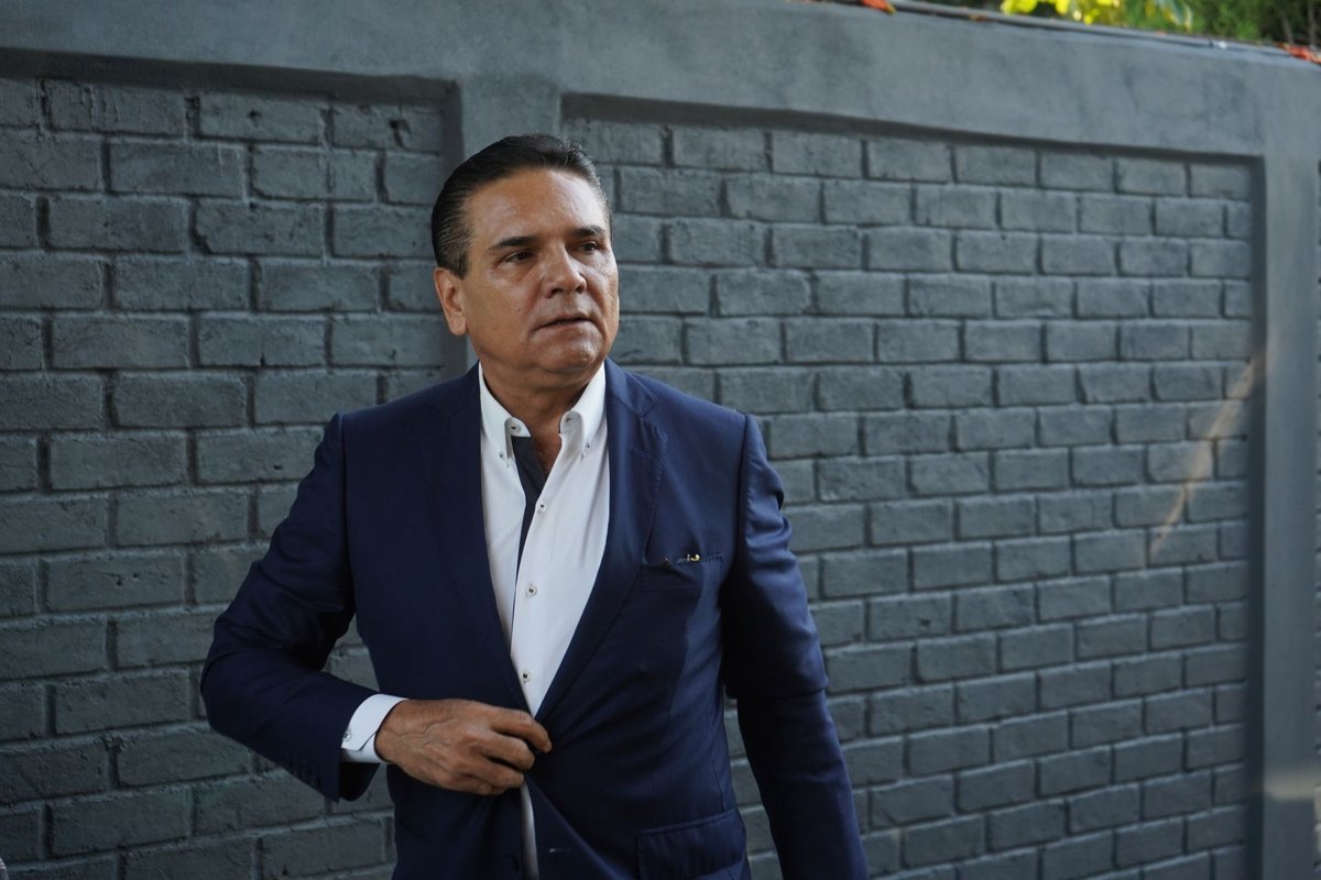 Solicita gobernador de Michoacán ficha roja de Interpol contra el exgobernador Silvano Aureoles