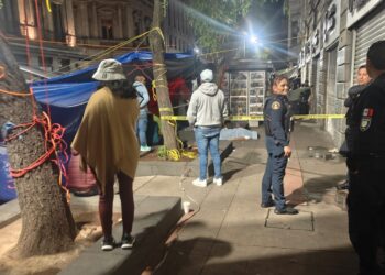 Fallece maestro oaxaqueño en campamento de la CNTE en la CDMX