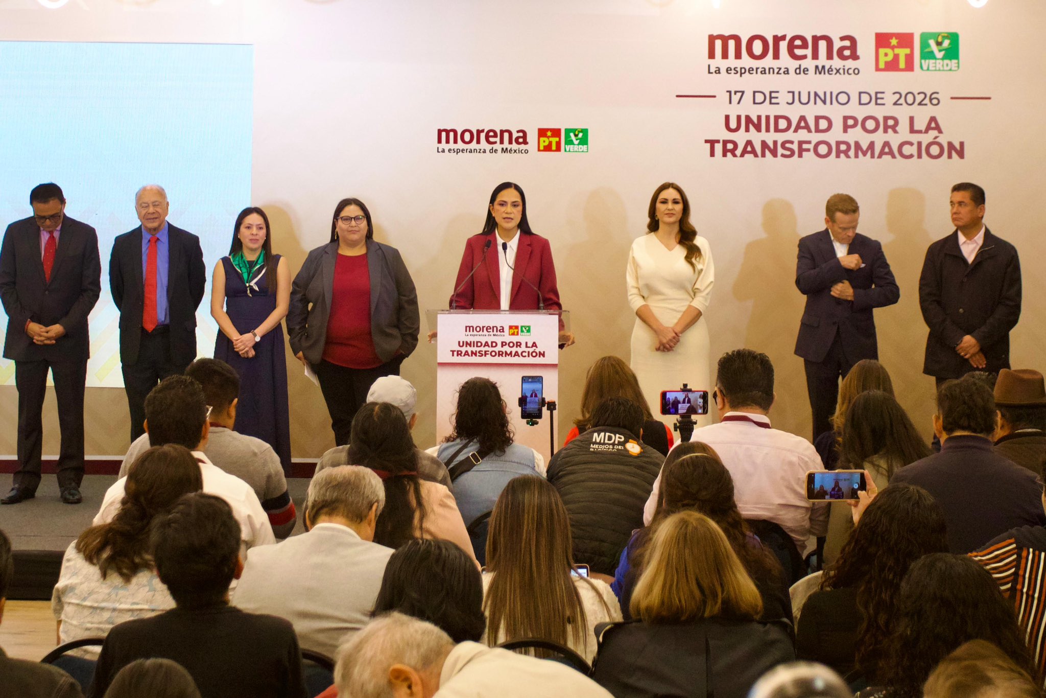 Aprueba Congreso licencias a 17 aspirantes de Morena en alianza para 2027