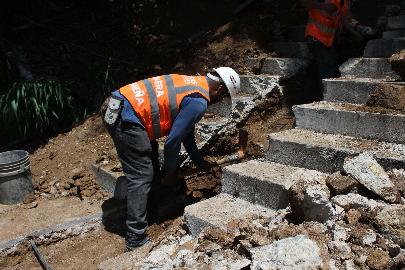 Rehabilitan Ceabien y Soapa drenaje sanitario en parte alta de San Juan Chapultepec