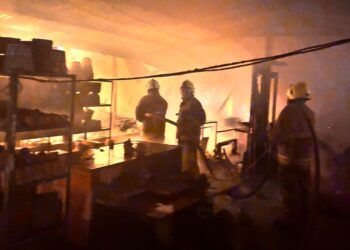 Sofoca HCBO incendio en vivero de Puerto Escondido
