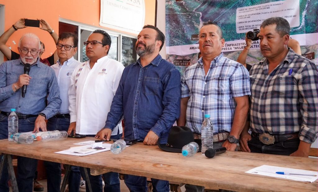 Celebra Ceabien validación del proyecto de la presa Mujer Solteca por parte de municipios de la Sierra Sur
