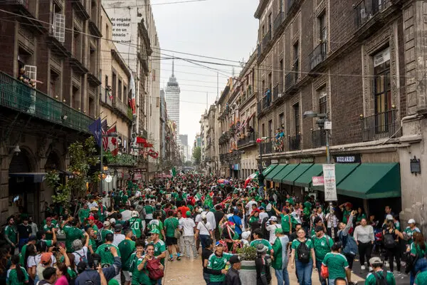 Crece llegada de turistas internacionales a México en mayo
