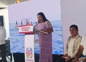 Guelaguetza impulsará turismo; Gobierno apoya recuperación de Punta Zicatela