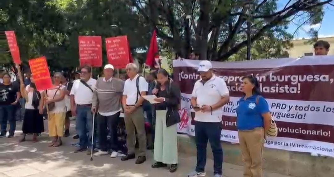 Integrantes de la Sección 22 y familiares de Emeterio Marino Cruz exigen justicia a 19 años de la represión