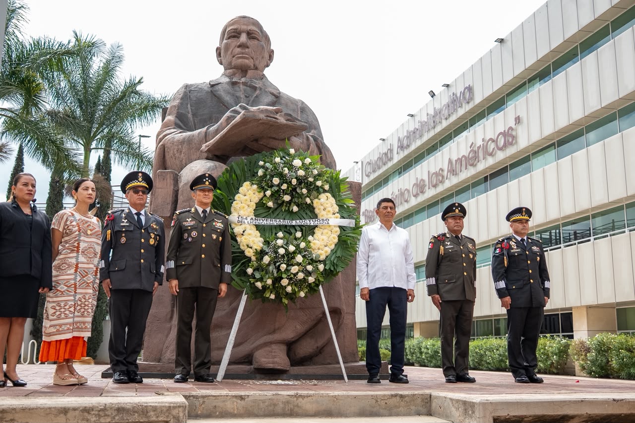 Encabeza Gobernador Salomón Jara ceremonia de Aniversario Luctuoso de Benito Juárez