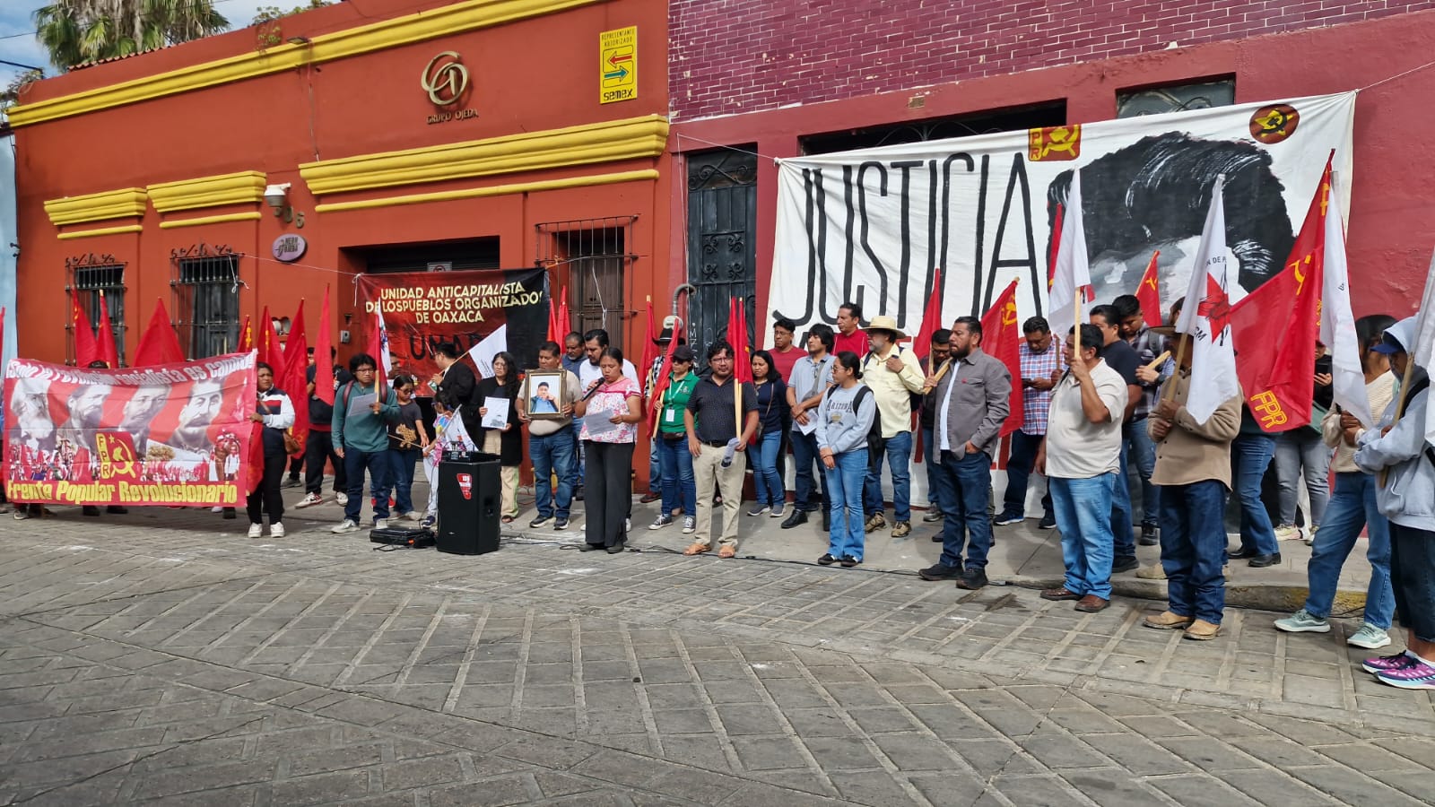 Militantes del FPR exigen justicia por asesinato de Juan José Cruz Padilla